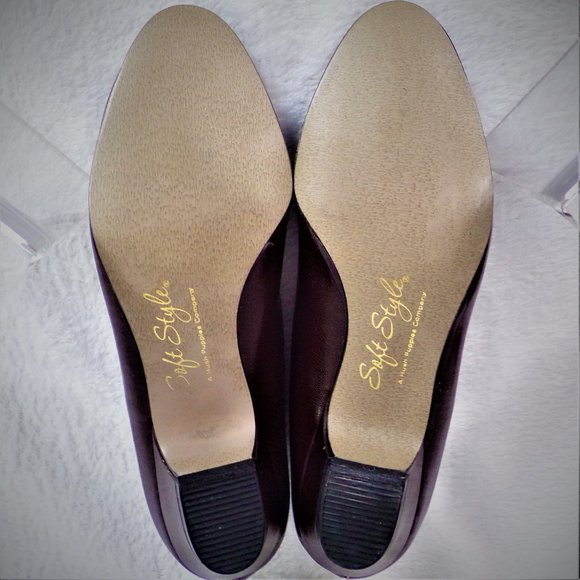SOFT STYLE BY HUSH PUPPIES Size 4.5M brown pumps - Picture 13 of 16